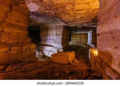1,320 Large cavern limestone underground Images, Stock Photos & Vectors ...