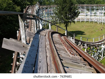 Wooden roller coaster Images, Stock Photos & Vectors | Shutterstock