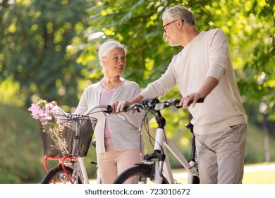 6,989 Couple bike riders Images, Stock Photos & Vectors | Shutterstock