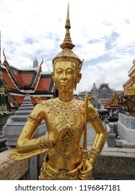 Old Ancient Palace In Thailand Is Now Converted Into A Temple Where People Around The World Come Together To Pray In This Temple.