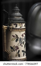 Old / Antique kettle procelain 