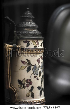 Old / Antique kettle procelain 