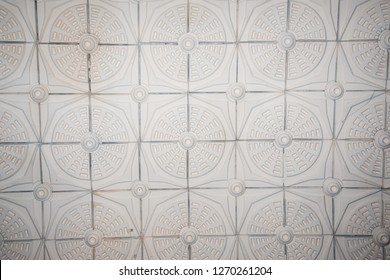 Imagenes Fotos De Stock Y Vectores Sobre Ornamental Plastering