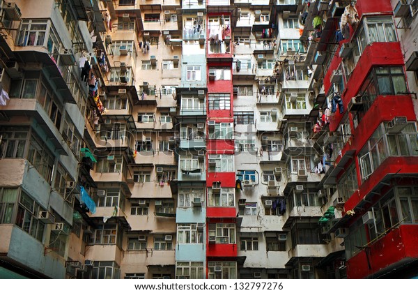 Alte Wohnungen In Hongkong Stockfoto Jetzt Bearbeiten