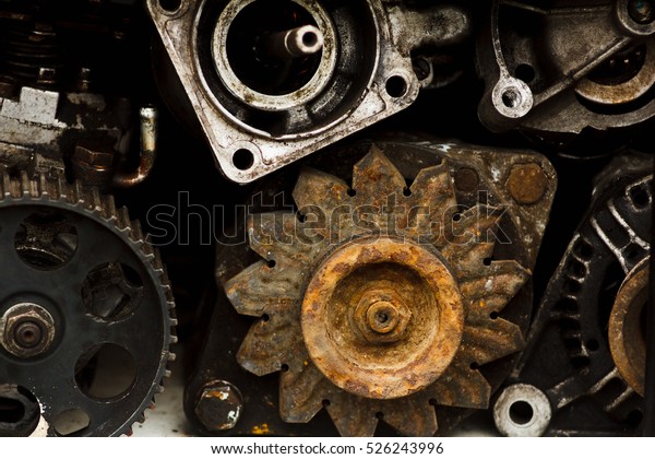 old auto\
parts