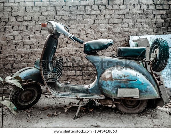 Old Bajaj Chetak Scooter Memories 90s Stock Photo Edit Now