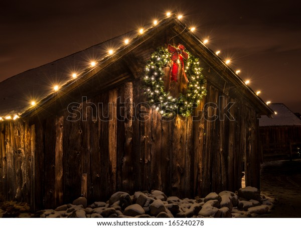 Old Barn Lighted Christmas Holiday Wreath Stock Photo Edit Now