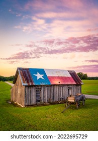 Old barn painted with Texas State flag