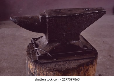 A Old Blacksmith Anvil Close-up