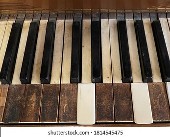 Old And Broken Piano Keys