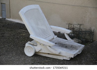 Old Broken Plastic Deck Chair