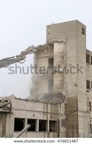 An old building being torn down; the entire building was gone a few hours later.