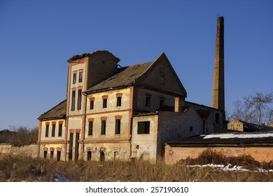 161,323 Old factory building Images, Stock Photos & Vectors | Shutterstock