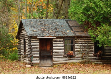 Old Cabin Images Stock Photos Vectors Shutterstock