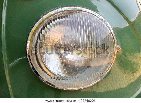 Old car\
lamp
