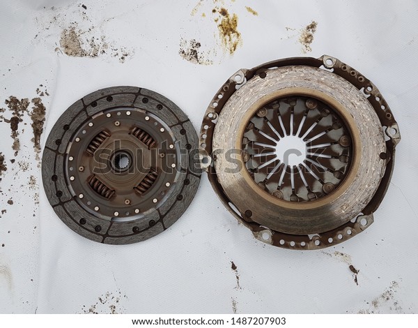 Old car\
parts. Clutch with manual\
transmission.