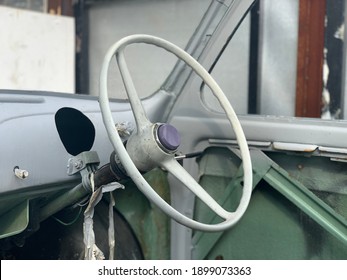 Old car vintage, steering old wheel
