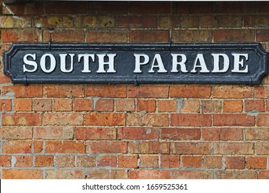 Old Cast Iron Sign Road Sign Or Street Sign One Of The Older Types Of Sign  Labelling South Parade A Street In Oxford