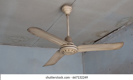 Old Ceiling Fan Images Stock Photos Vectors Shutterstock