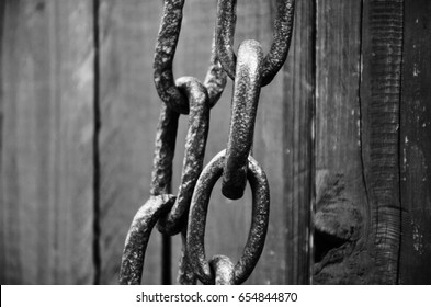 old chain close up