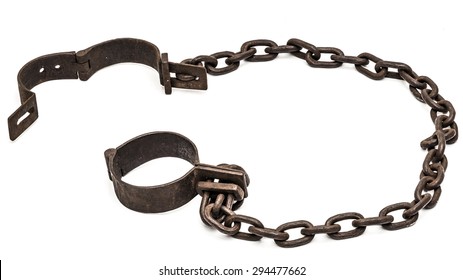 Old chains or shackles used for locking up prisoners or slaves between 1600 and 1800. 