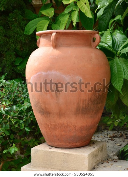 Old Clay Pot Decorate Garden Stock Photo Edit Now 530524855