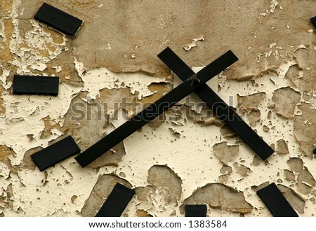 Old clock face, time 16h39,  paint peeling..