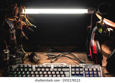 Old computer blank screen with copy space, keyboard and wires on the table close up. - Powered by Shutterstock - Get 15% off with code: PIKWIZARD15