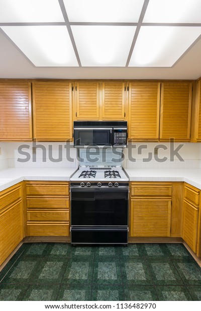 Old Condo Kitchen Vertical View Oak Stock Photo Edit Now 1136482970