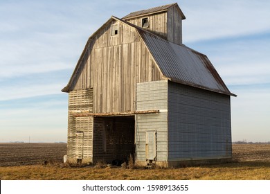 Old Corn Crib In Open Field.  Bureau County, Illinois, USA