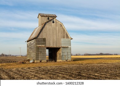 Old Corn Crib In Open Field.  Bureau County, Illinois, USA