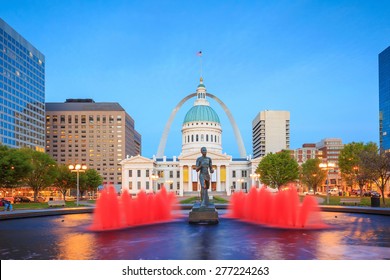 Old Courthouse In Downtown St. Louis.