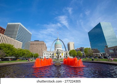 Old Courthouse In Downtown St. Louis.