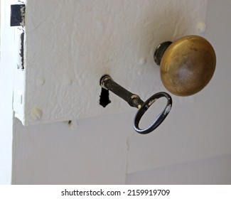 22,431 Old Door Handles In Interior Images, Stock Photos & Vectors ...