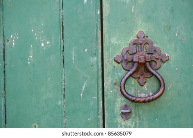 45,715 Door knocker old Images, Stock Photos & Vectors | Shutterstock