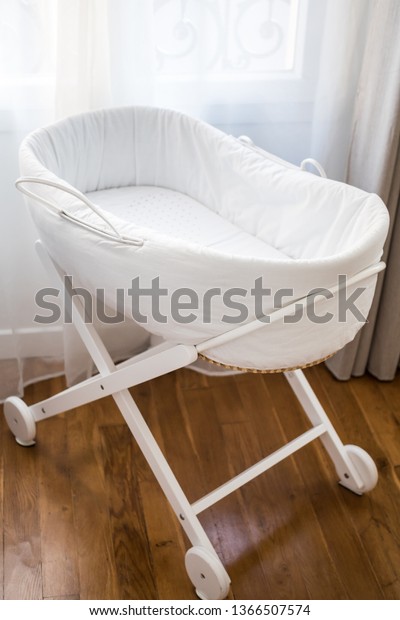 elegant baby bassinet