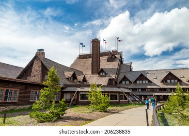 Old Faithful Inn Yellowstone