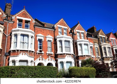 Old Fashioned Typical Victorian Terraced Town Houses Architecture In London, England, UK. These Residential Homes Are Often Turned Into Apartment Flats