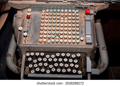  An Old Fashioned Vintage Adding Machine