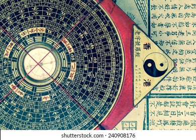 Old Feng Shui Compass