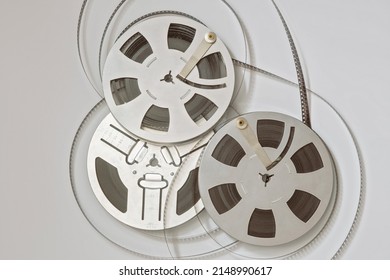 2,405 Black white reel to reel tape recorder Stock Photos, Images ...