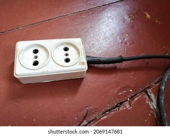 Old Floor And Old Socket Carrier.