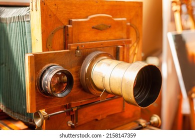 An Old Format Camera With Two Lenses In A Photography Museum. Old School Camera.