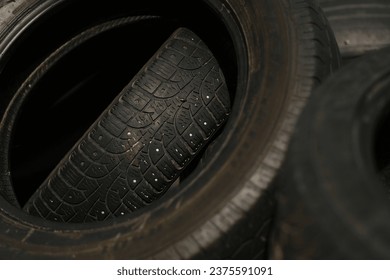 Old gum tires. Overprocessing problem