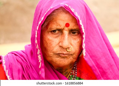 858 Sad indian village girl Stock Photos, Images & Photography ...