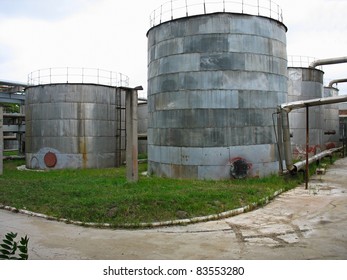 13,177 Old chemical plant Images, Stock Photos & Vectors | Shutterstock