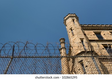 Old Joliet State Prison Behind Barbed Stock Photo 102865295 | Shutterstock