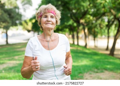 4,954 Old lady run Images, Stock Photos & Vectors | Shutterstock