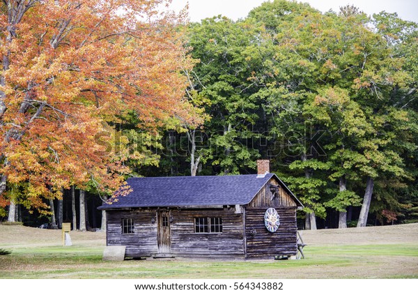 Old Log Cabin Autumn Color Around Stock Photo Edit Now 564343882