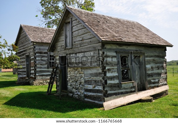 Old Log Cabin Buildings Winterset Iowa Stock Photo Edit Now